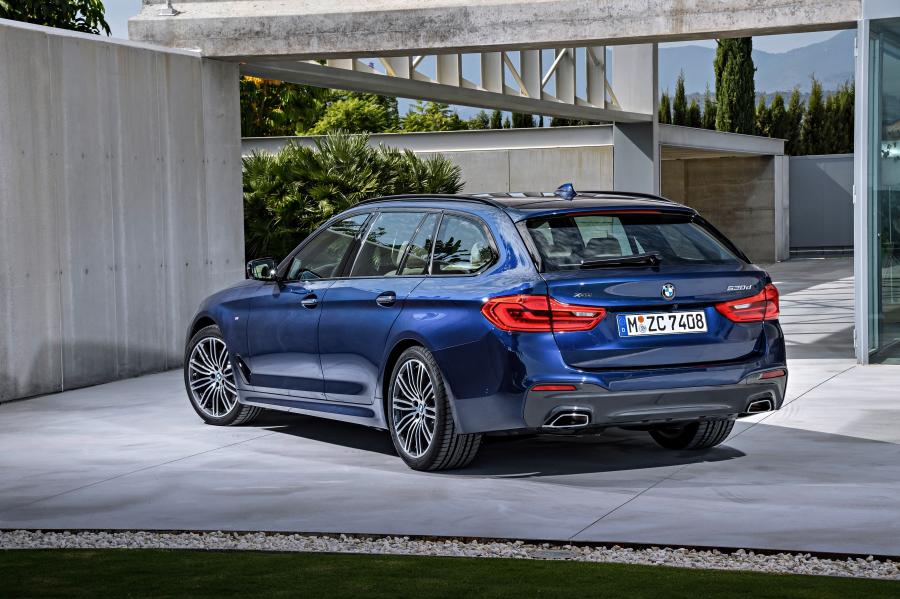  BMW 530d xDrive Touring M Sport 2017 года  (WW) (фото 10 из 78)